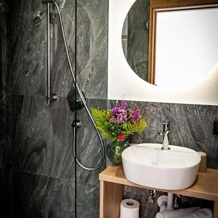 Gasthof Hochfirst Bed & Breakfast *